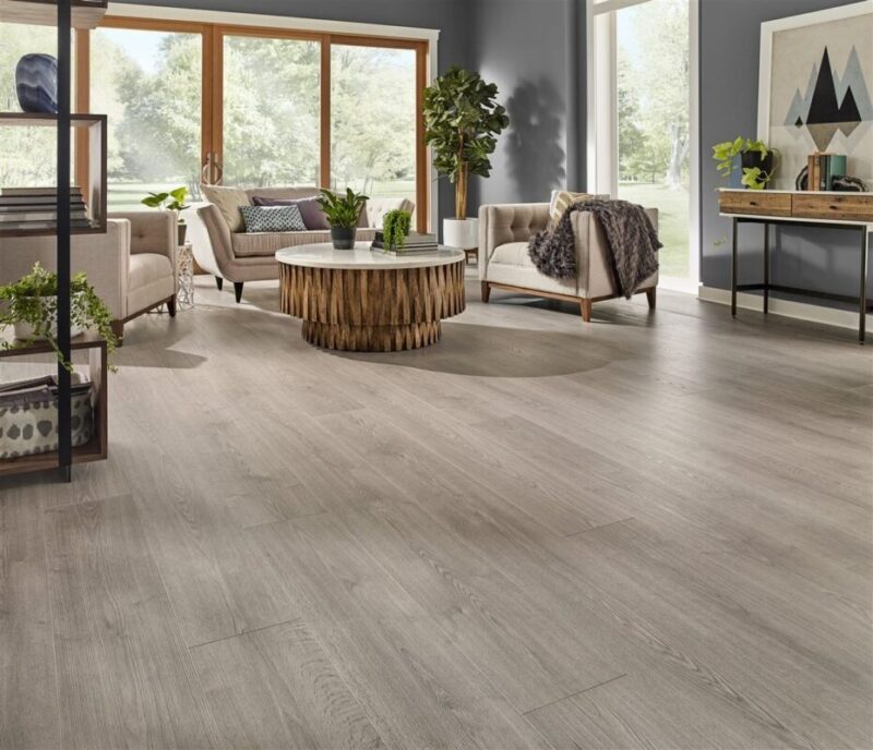 Cách Bảo Dưỡng Và Vệ Sinh Sàn Nhựa Bóc Dán
