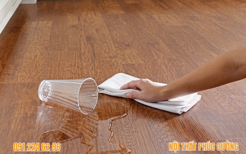 Nguyên Nhân Khiến Sàn Gỗ Bị Thấm Nước