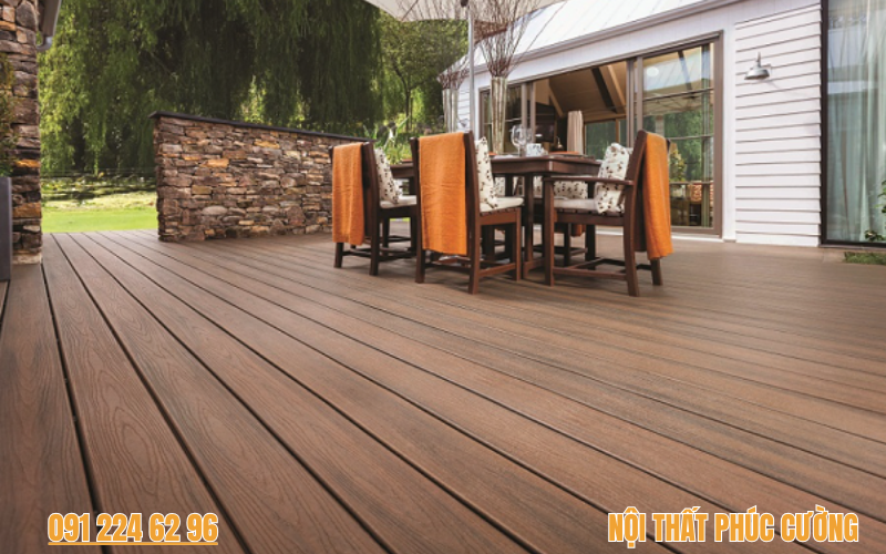 giá sàn gỗ nhựa ngoài trời